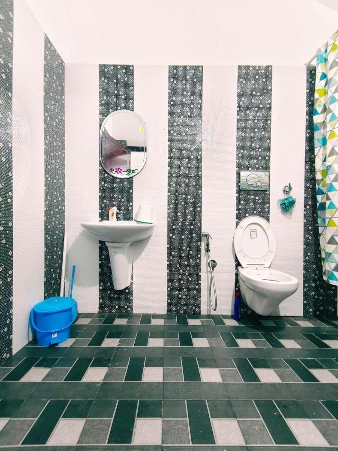 White Sands Homestay Turavur Экстерьер фото