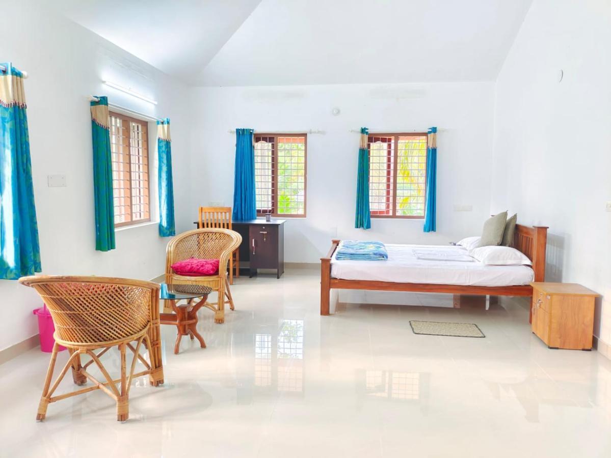White Sands Homestay Turavur Экстерьер фото